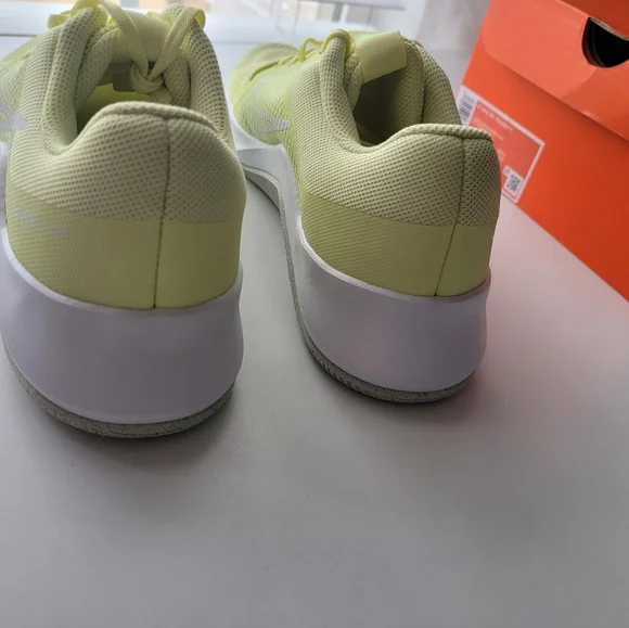 Women's Nike MC Trainer 2 - Luminous Green - Picture 6 of 9